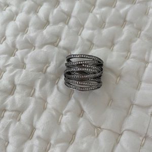 Henri Bendel crossover ring